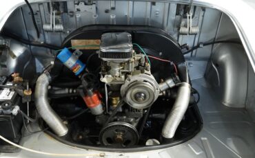 Volkswagen-Karmann-Ghia-1974-Coupe-3