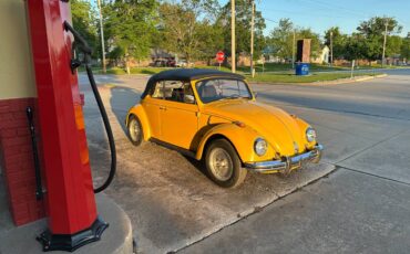 Volkswagen-Karmann-cabriolet-1968-yellow-1