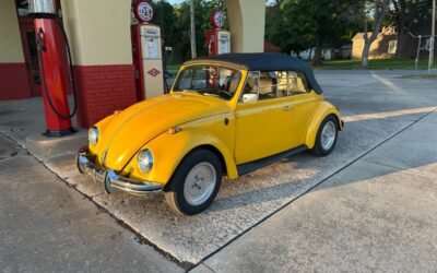 Volkswagen Karmann cabriolet  1968 yellow
