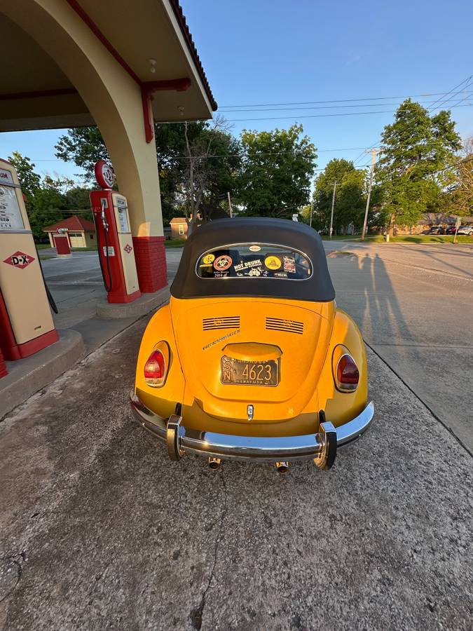 Volkswagen-Karmann-cabriolet-1968-yellow-5