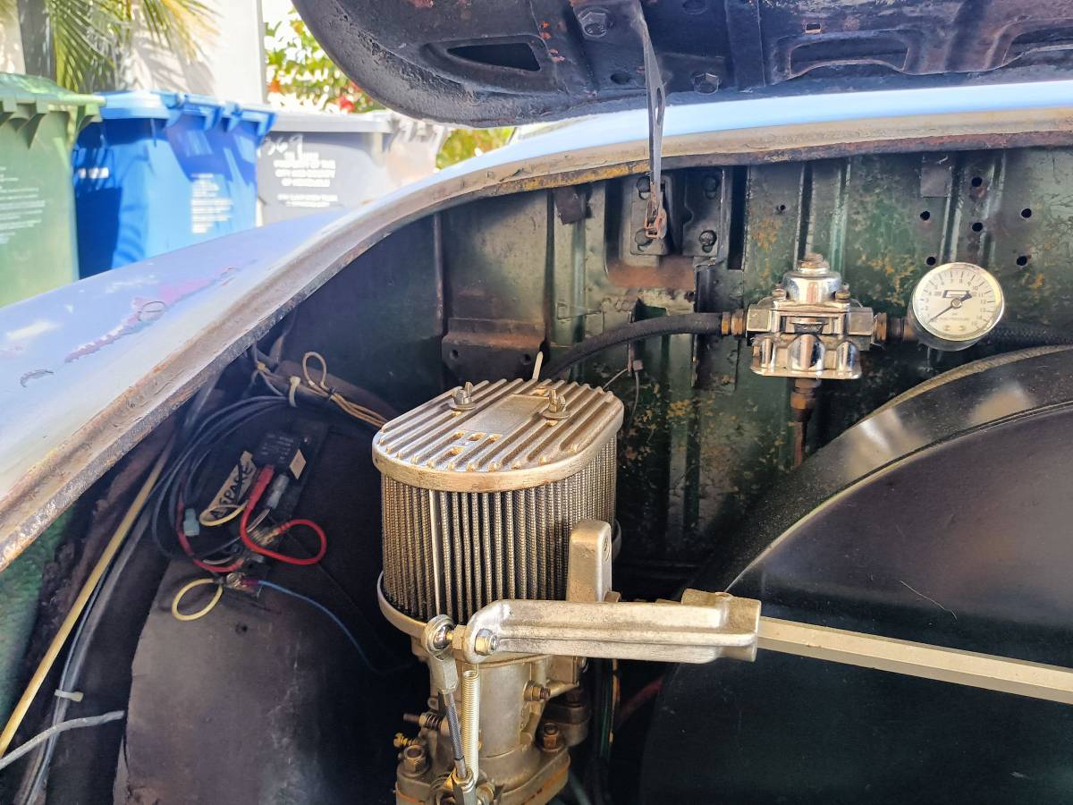 Volkswagen-Karmann-ghia-1970-12
