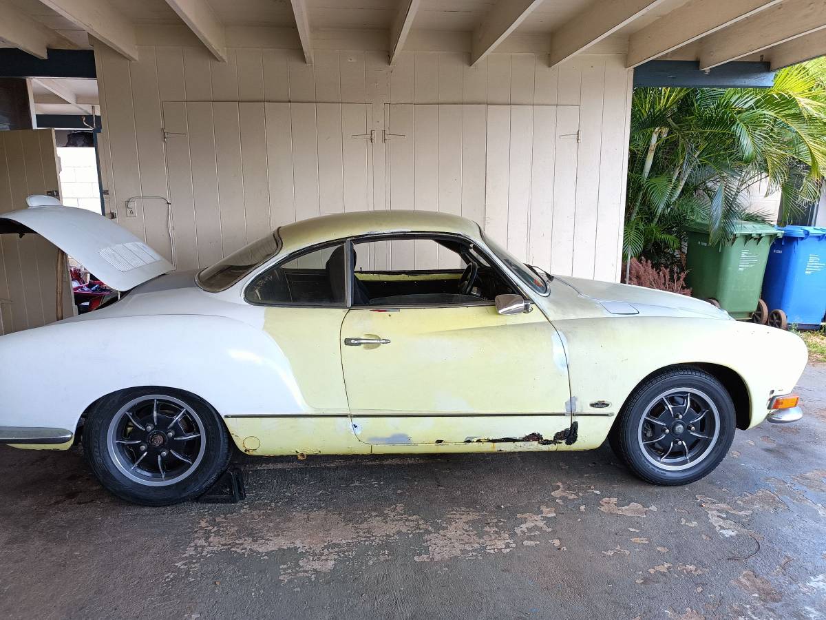 Volkswagen-Karmann-ghia-1970