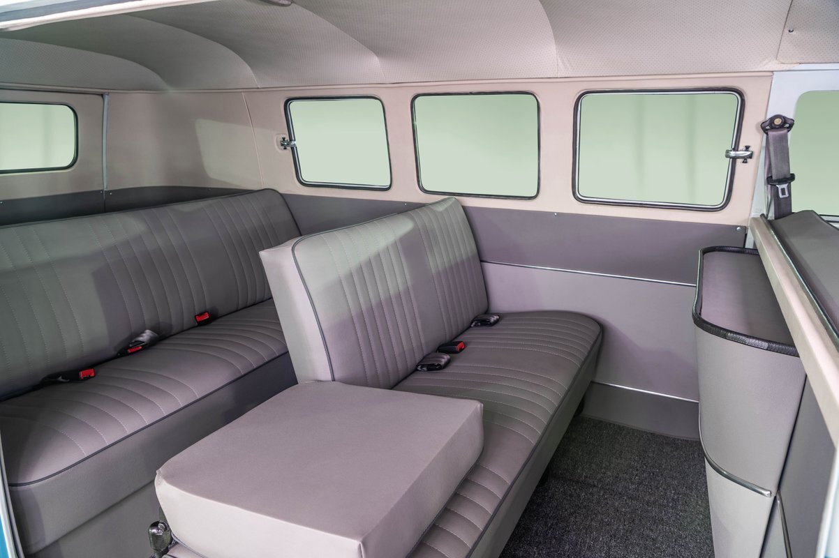 Volkswagen-Microbus-1959-Van-11