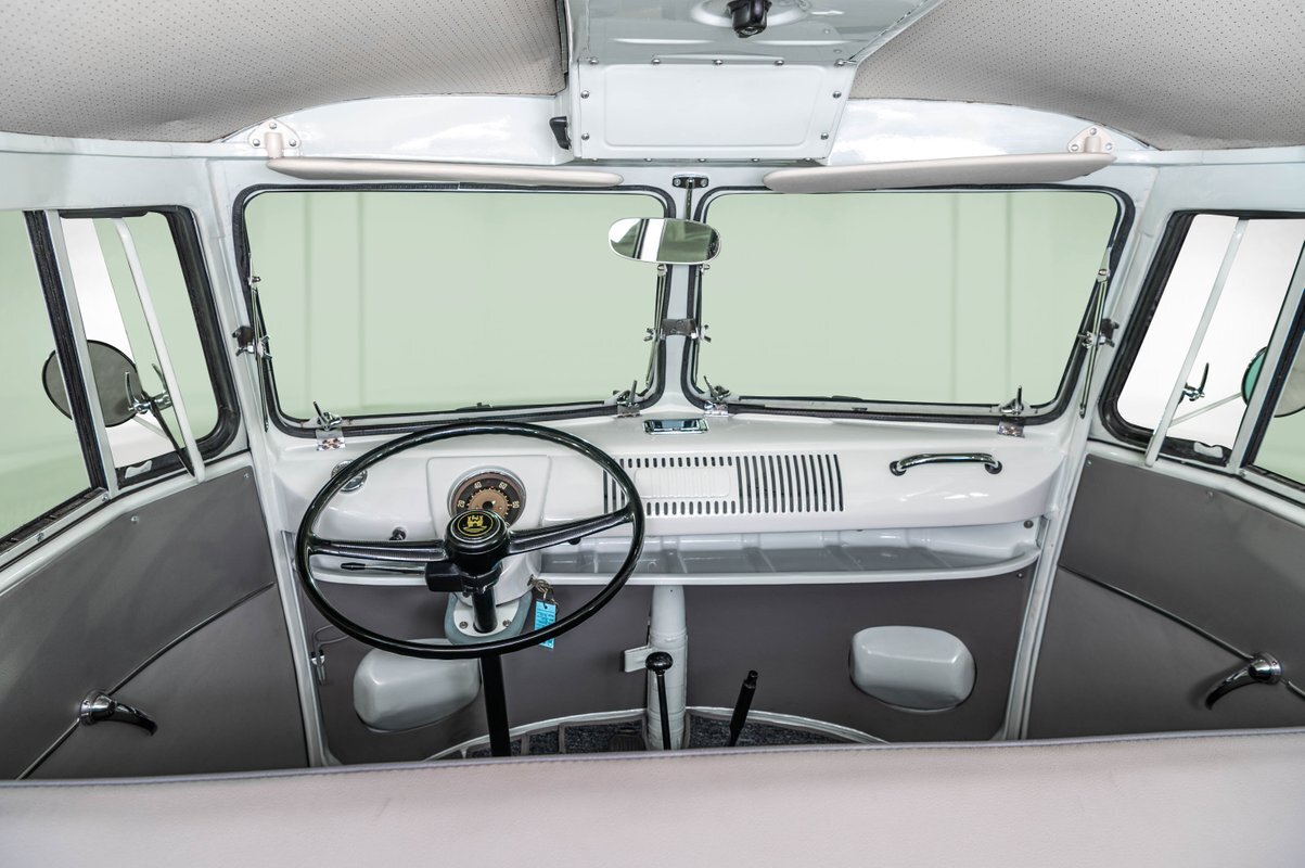 Volkswagen-Microbus-1959-Van-14