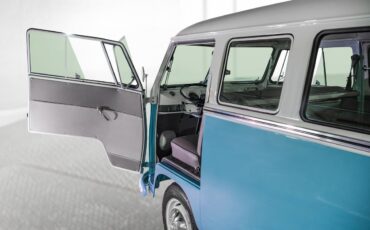 Volkswagen-Microbus-1959-Van-17