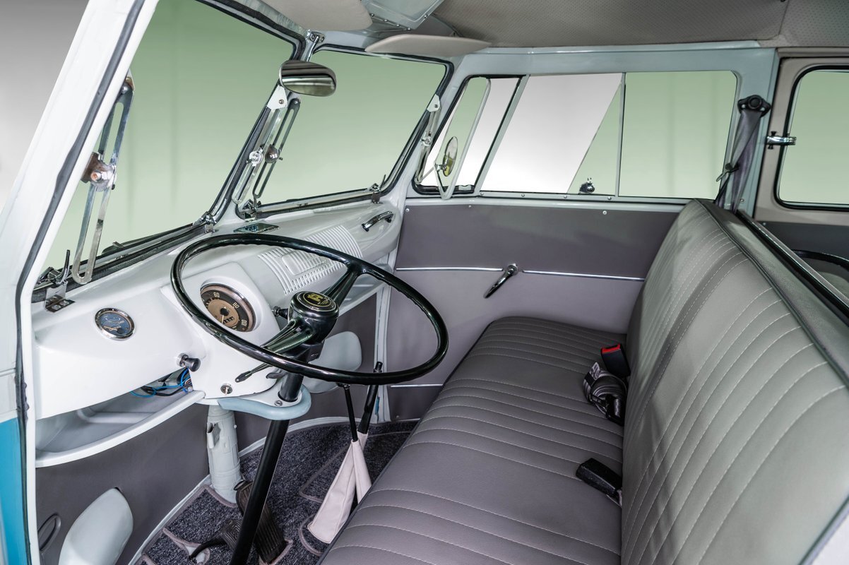 Volkswagen-Microbus-1959-Van-18