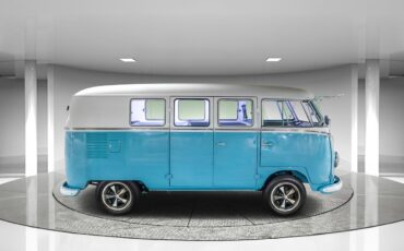 Volkswagen-Microbus-1959-Van-3