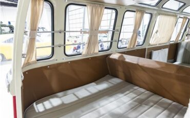 Volkswagen-Microbus-Type-2-VW-Bus-1974-Camper-Van-18