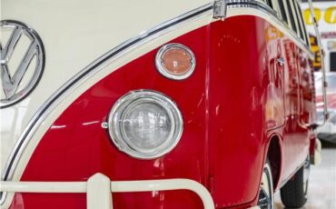 Volkswagen-Microbus-Type-2-VW-Bus-1974-Camper-Van-21