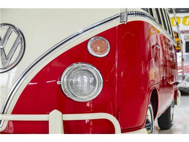 Volkswagen-Microbus-Type-2-VW-Bus-1974-Camper-Van-21