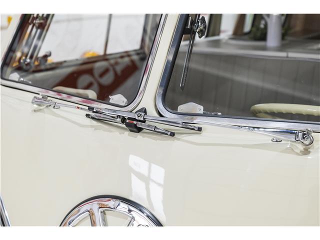 Volkswagen-Microbus-Type-2-VW-Bus-1974-Camper-Van-23