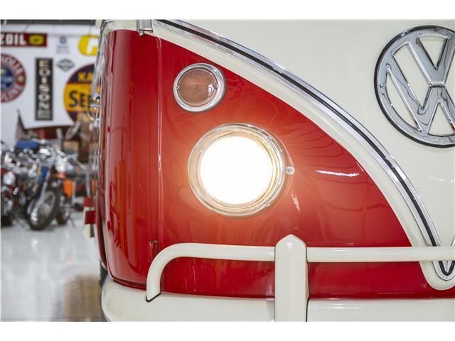 Volkswagen-Microbus-Type-2-VW-Bus-1974-Camper-Van-33