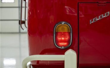 Volkswagen-Microbus-Type-2-VW-Bus-1974-Camper-Van-34