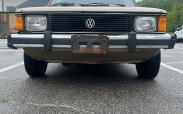 Volkswagen-Rabbit-1981-2