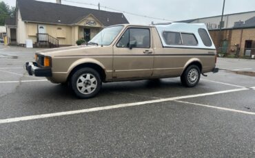 Volkswagen-Rabbit-1981-3
