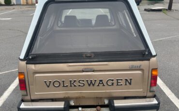 Volkswagen-Rabbit-1981-7
