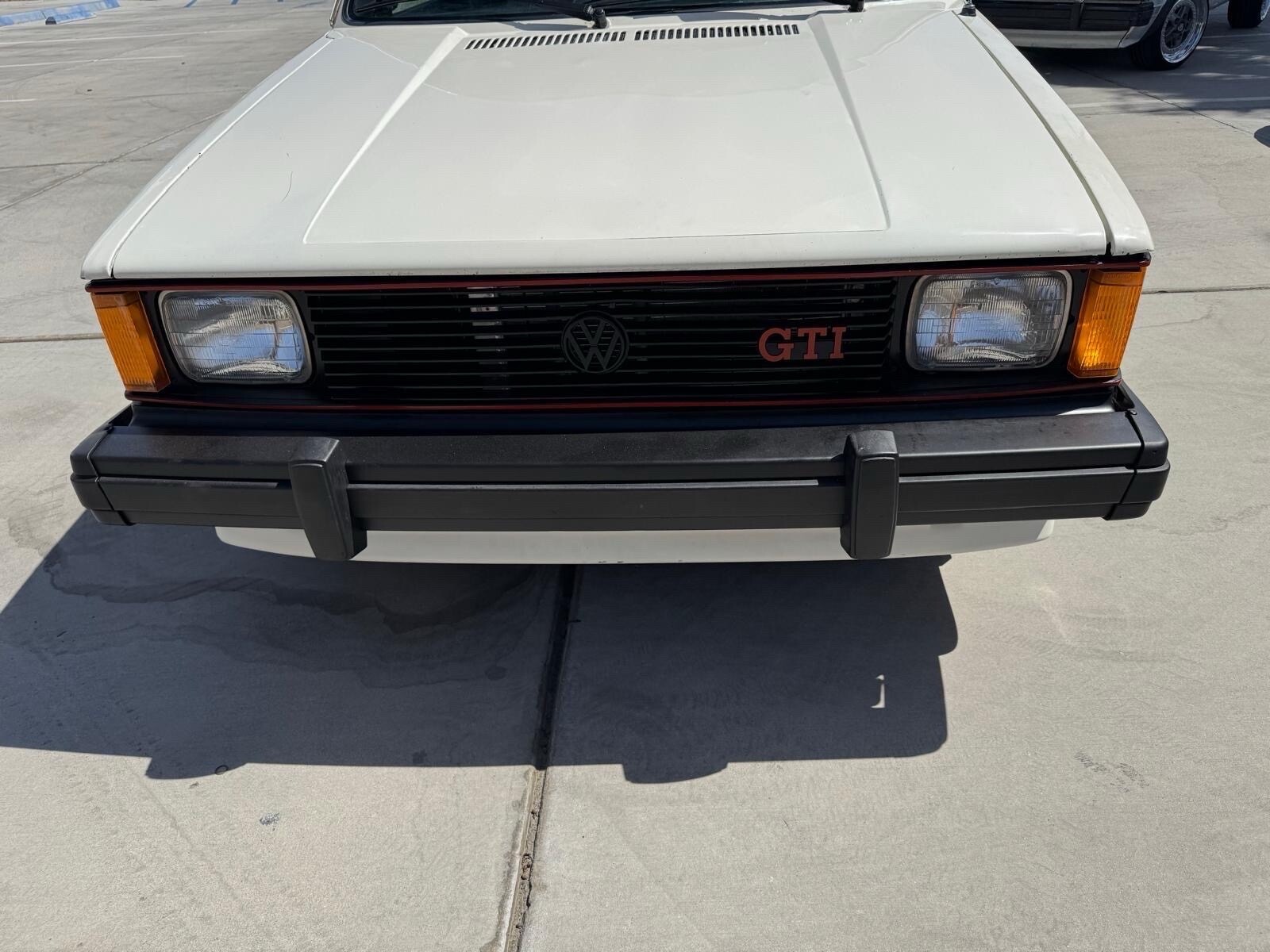 Volkswagen-Rabbit-1984-1