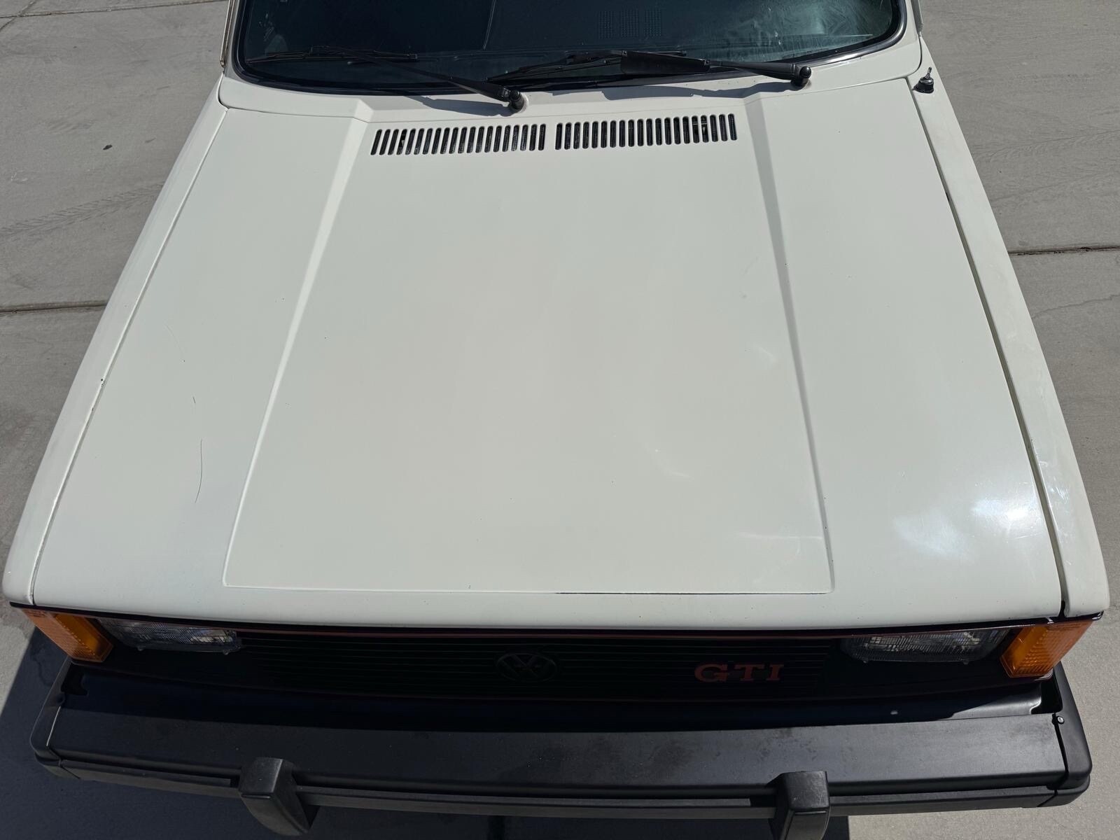 Volkswagen-Rabbit-1984-2