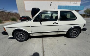 Volkswagen-Rabbit-1984-3