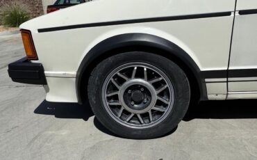 Volkswagen-Rabbit-1984-4