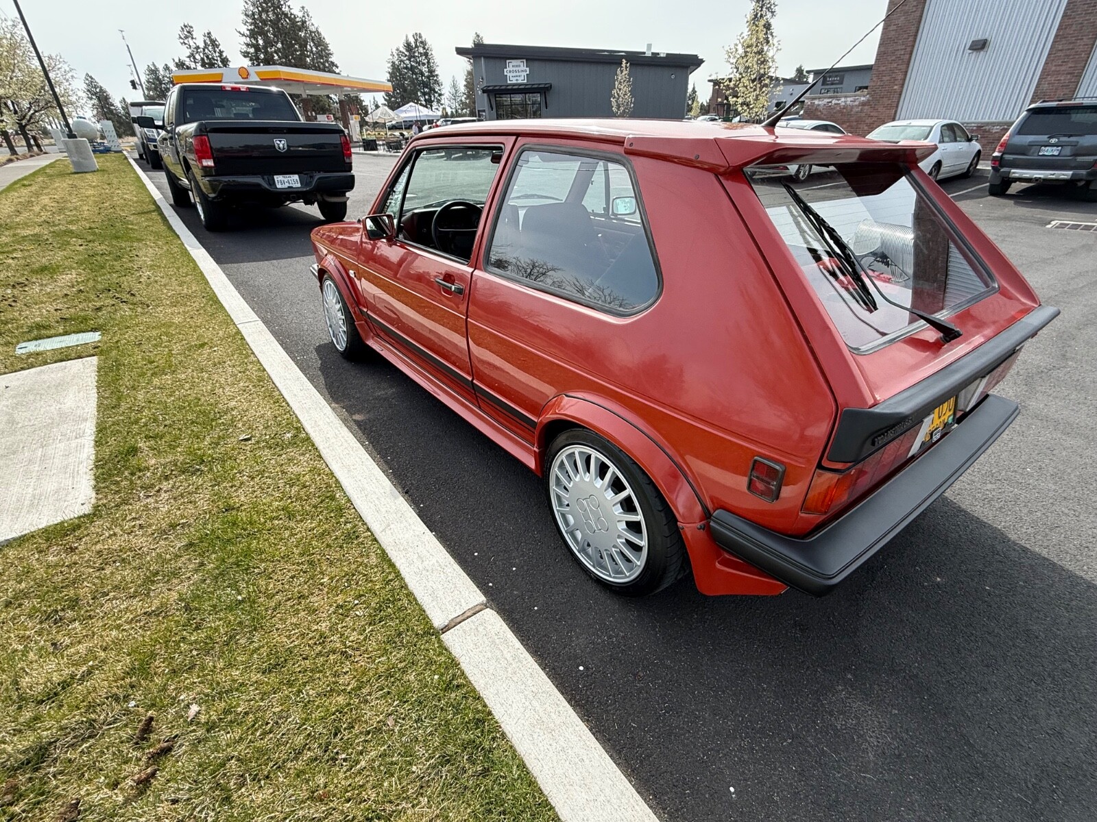 Volkswagen-Rabbit-1984-Hatchback-3