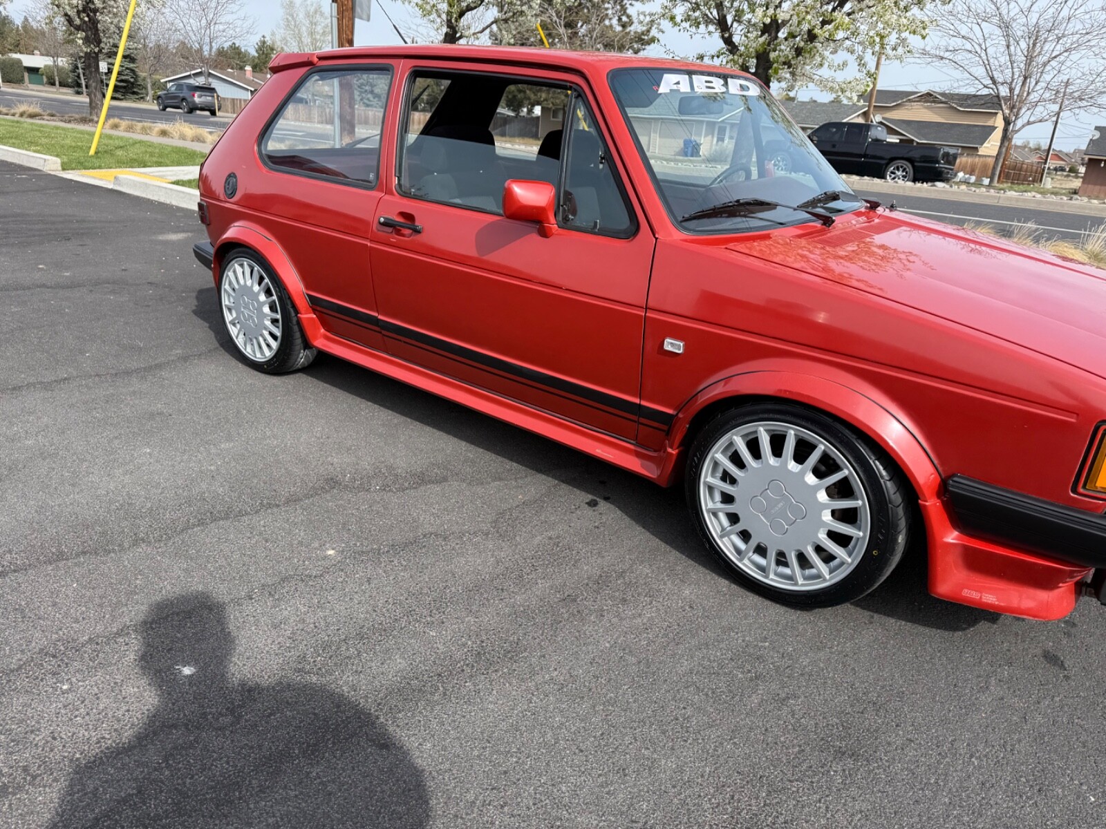 Volkswagen-Rabbit-1984-Hatchback