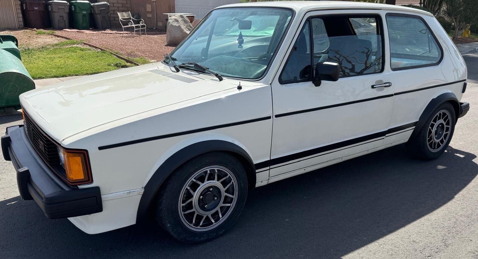 Volkswagen-Rabbit-1984