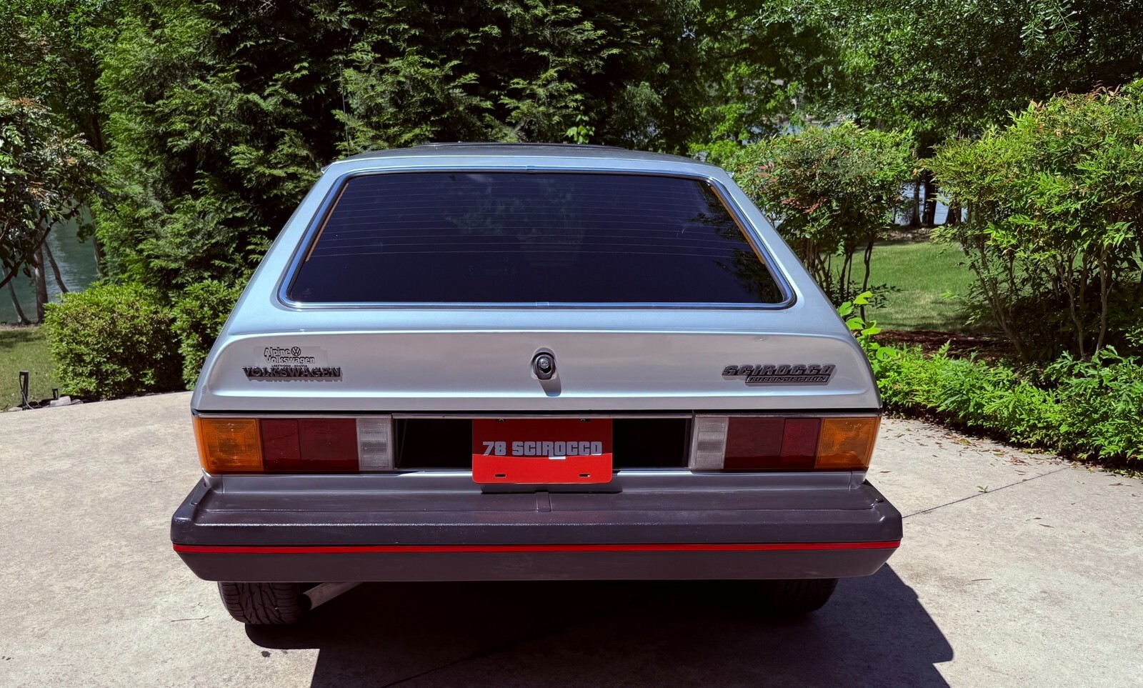 Volkswagen-Scirocco-1978-Coupe-12
