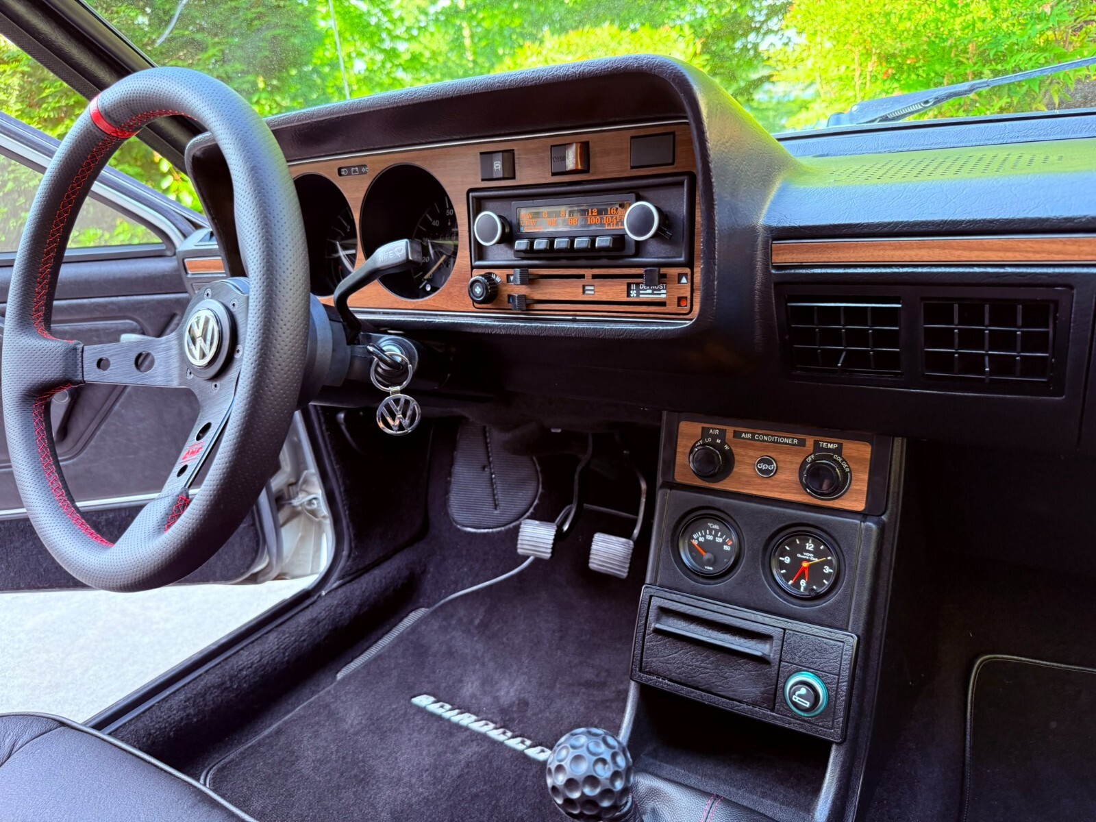 Volkswagen-Scirocco-1978-Coupe-23