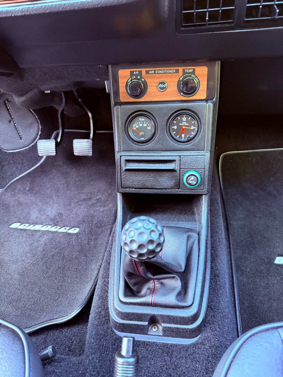Volkswagen-Scirocco-1978-Coupe-24