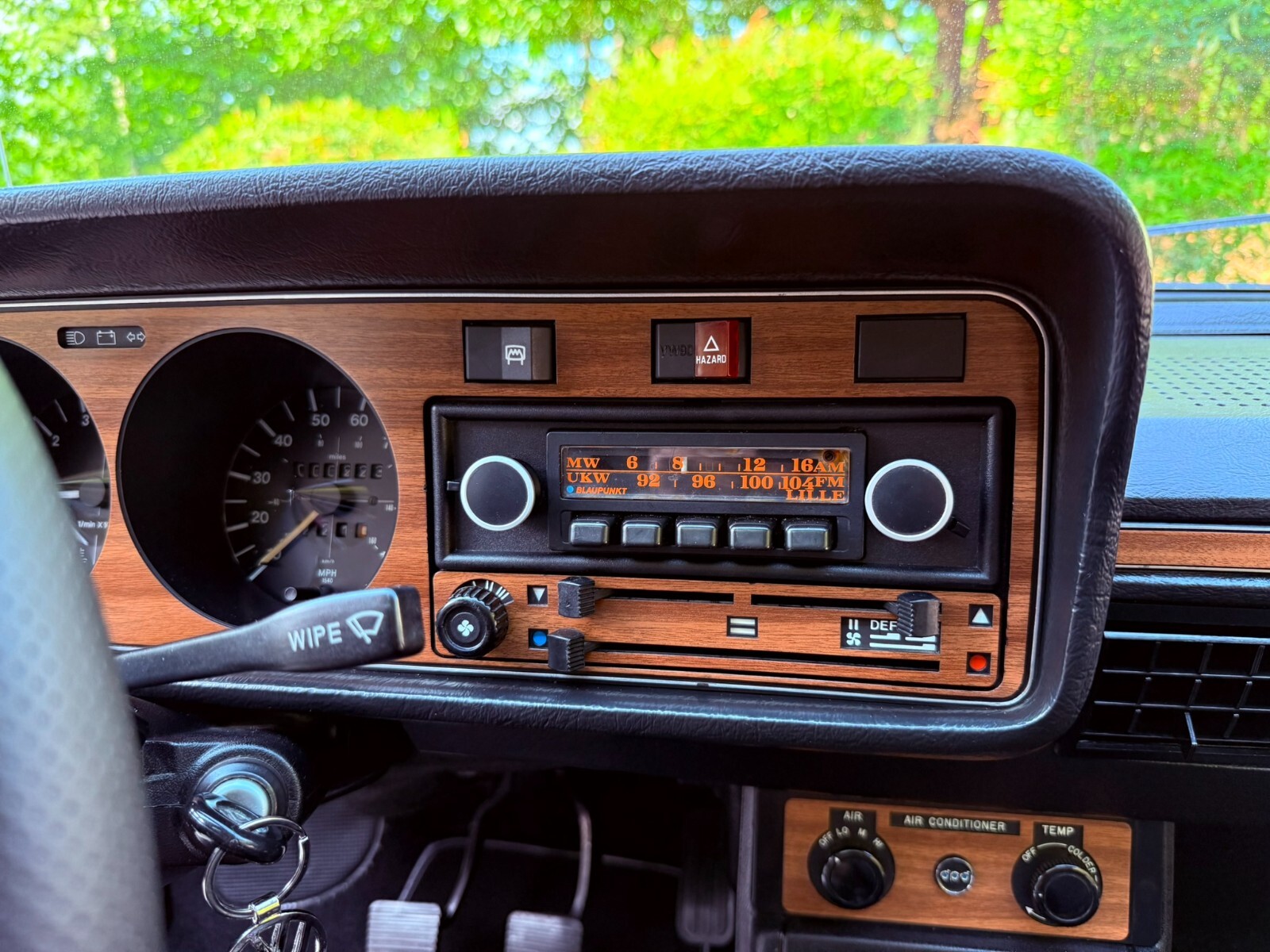 Volkswagen-Scirocco-1978-Coupe-25