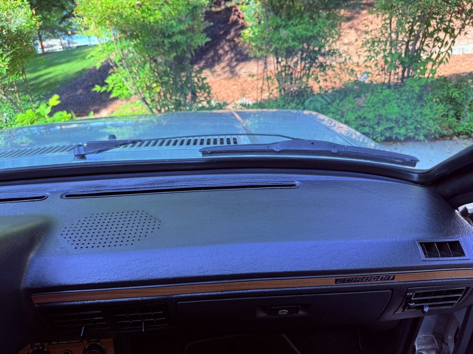 Volkswagen-Scirocco-1978-Coupe-26