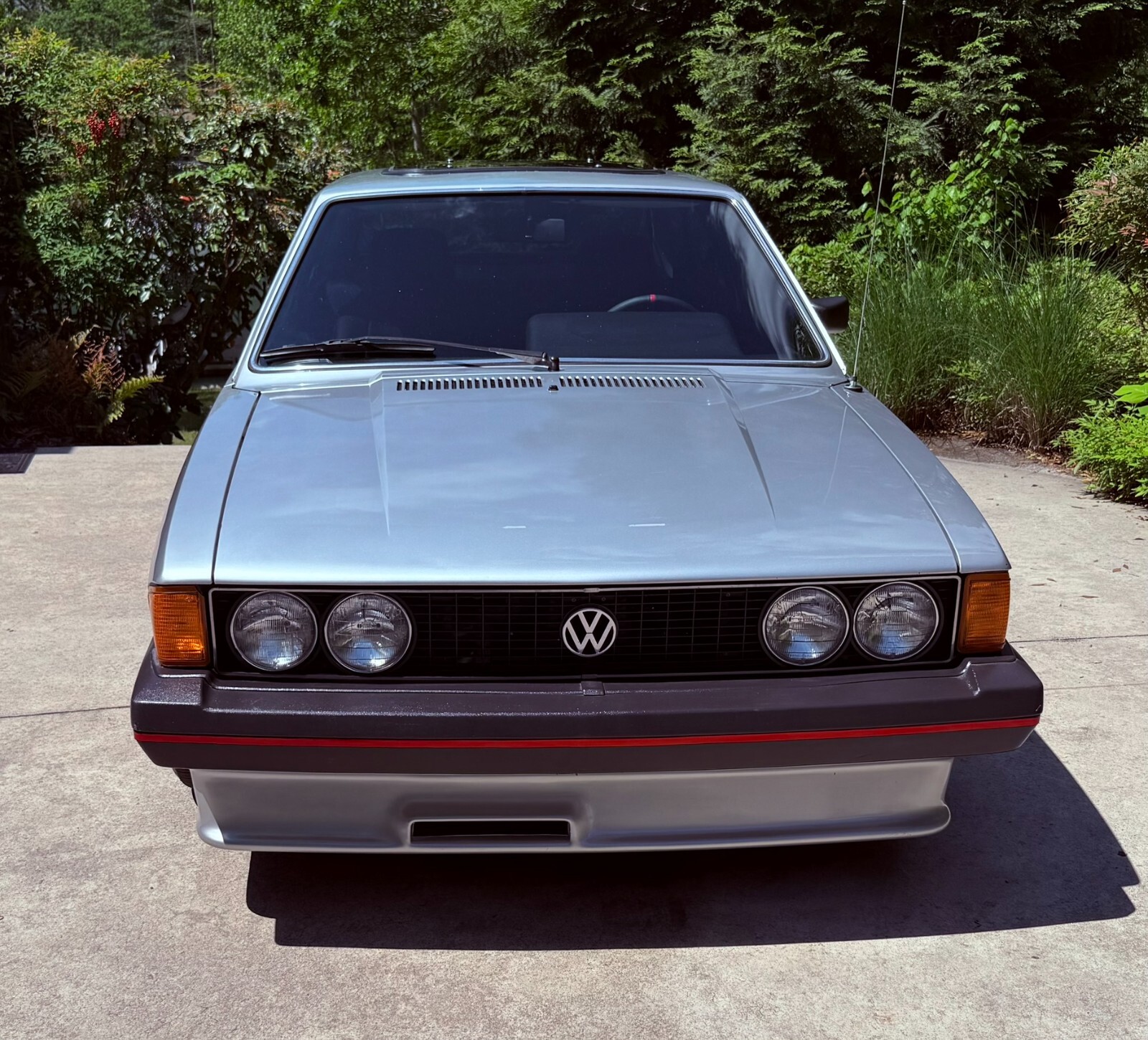 Volkswagen-Scirocco-1978-Coupe-39