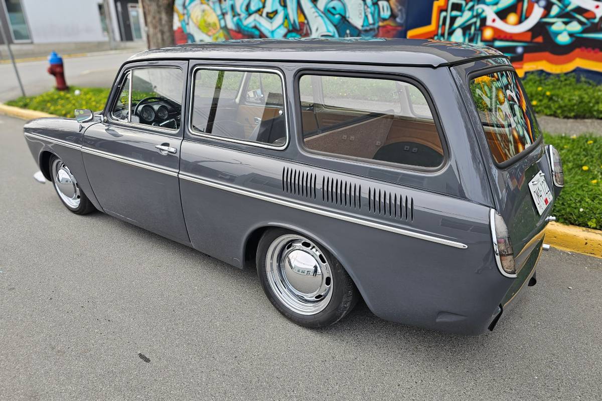 Volkswagen-Squareback-1968-grey
