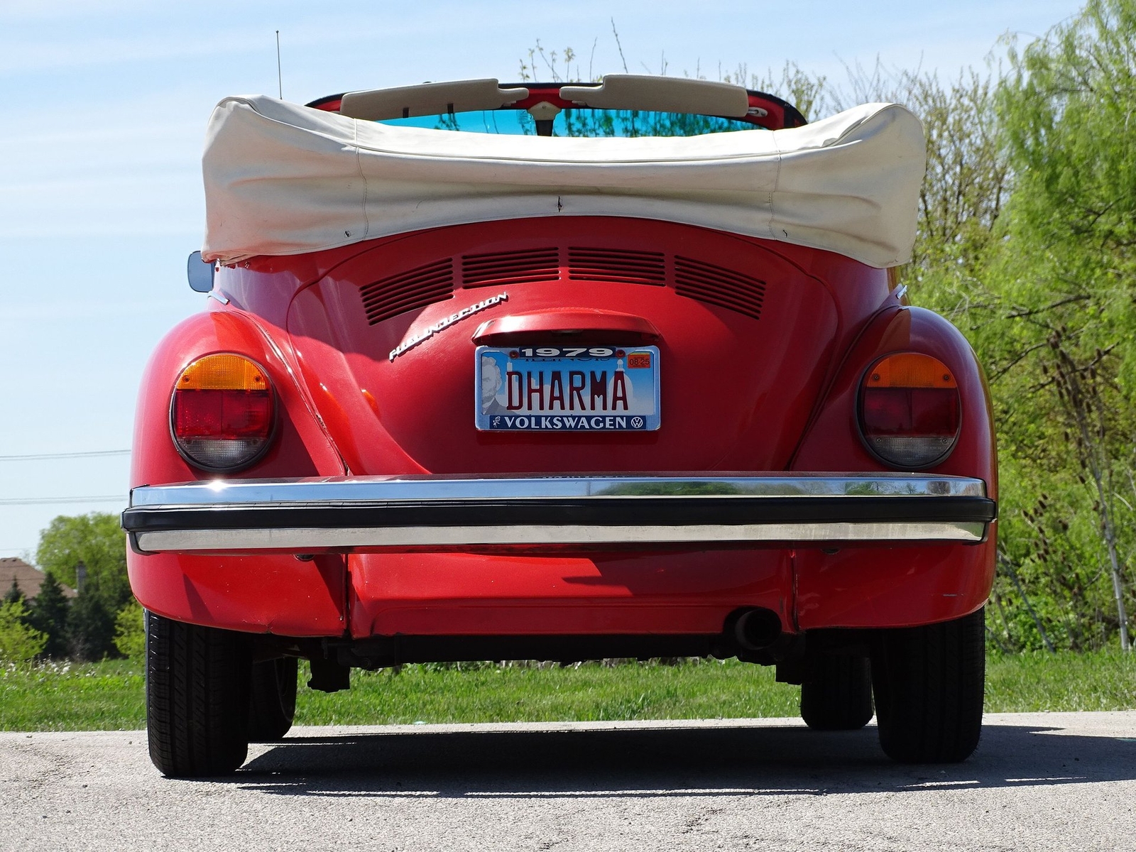Volkswagen-Super-Beetle-1979-Convertible-18