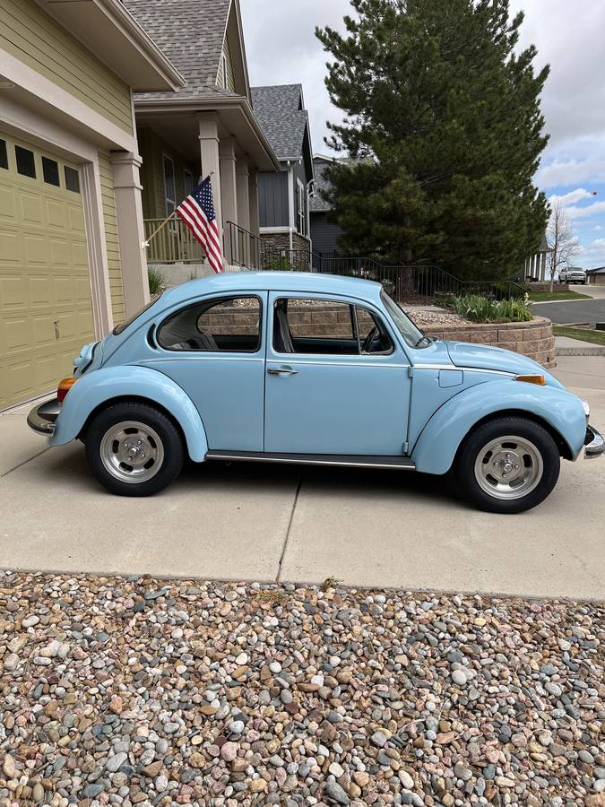 Volkswagen-Super-beetle-1973-blue-1