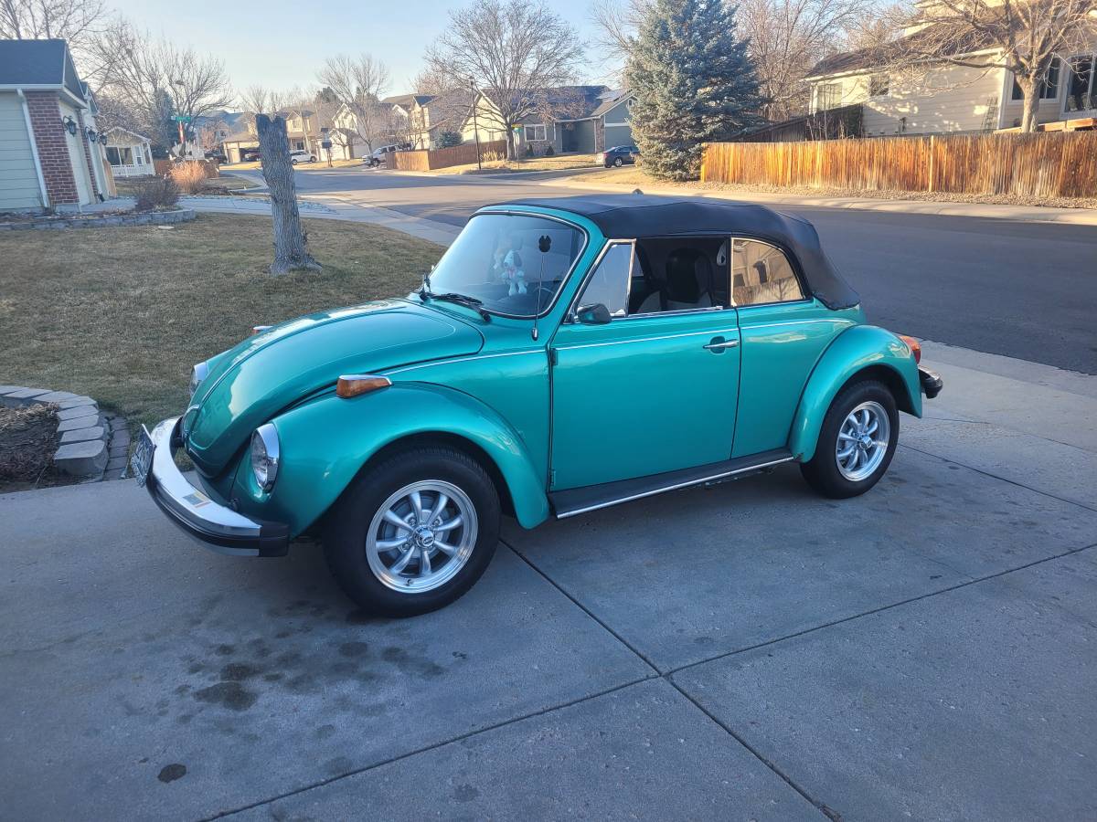 Volkswagen-Super-beetle-1974-custom-7