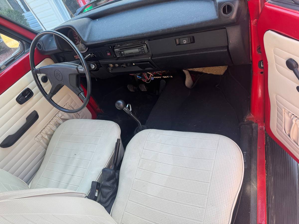 Volkswagen-Super-beetle-1974-red-5
