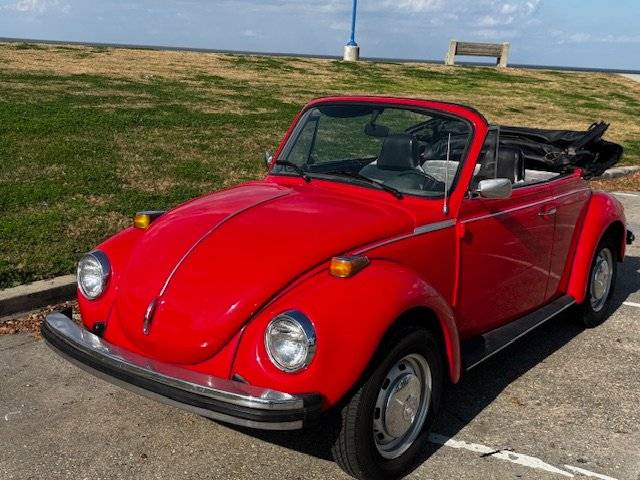 Volkswagen-Super-beetle-1976-red-12