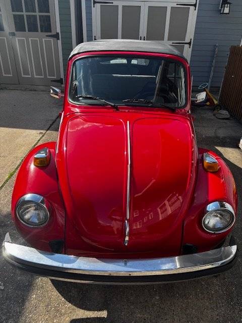 Volkswagen-Super-beetle-1976-red