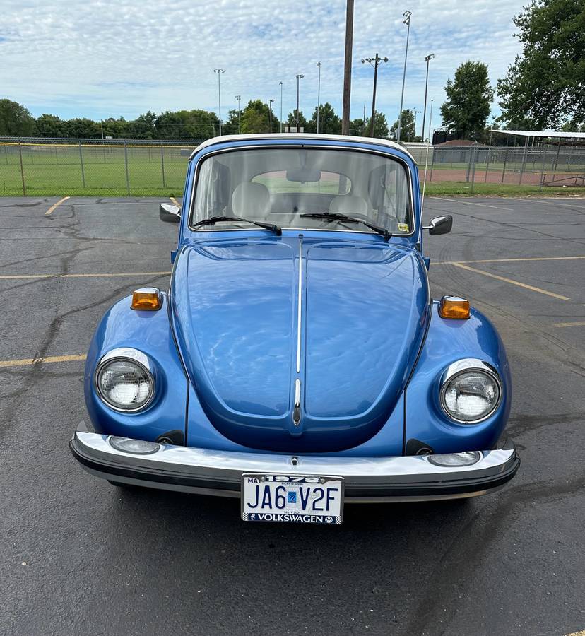 Volkswagen-Superbeetle-1978-blue-4