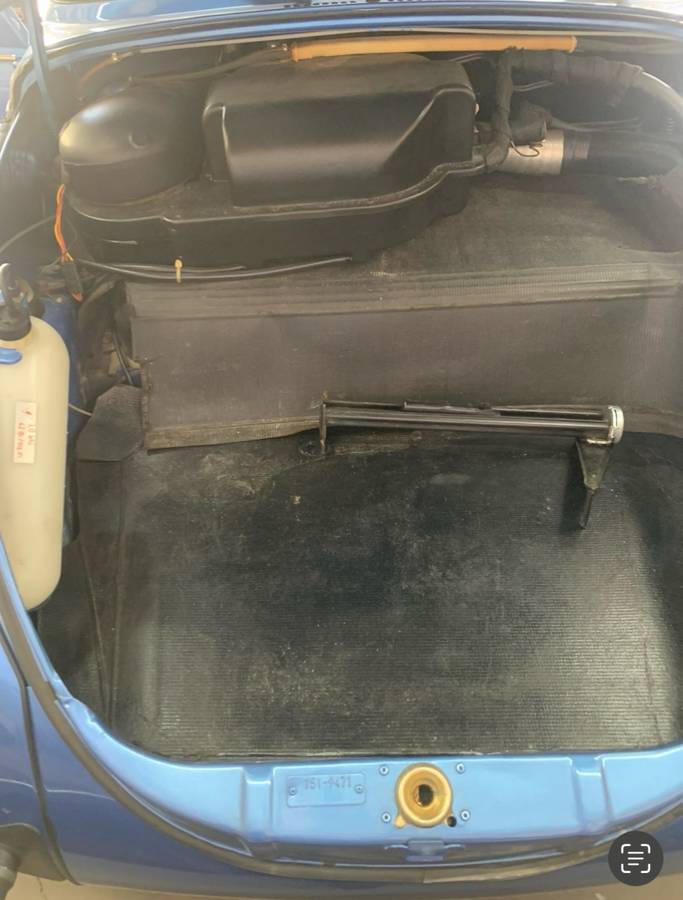 Volkswagen-Superbeetle-1978-blue-8