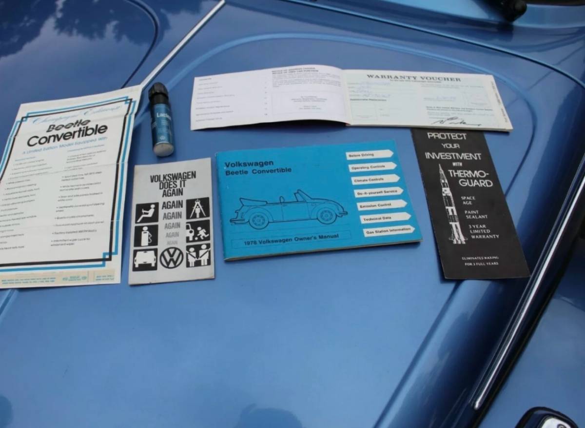 Volkswagen-Superbeetle-1978-blue-9