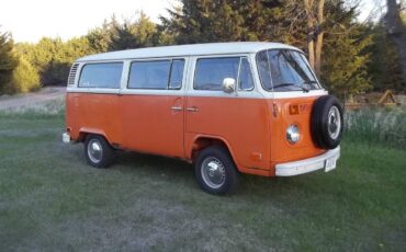 Volkswagen-Transport-1973-1