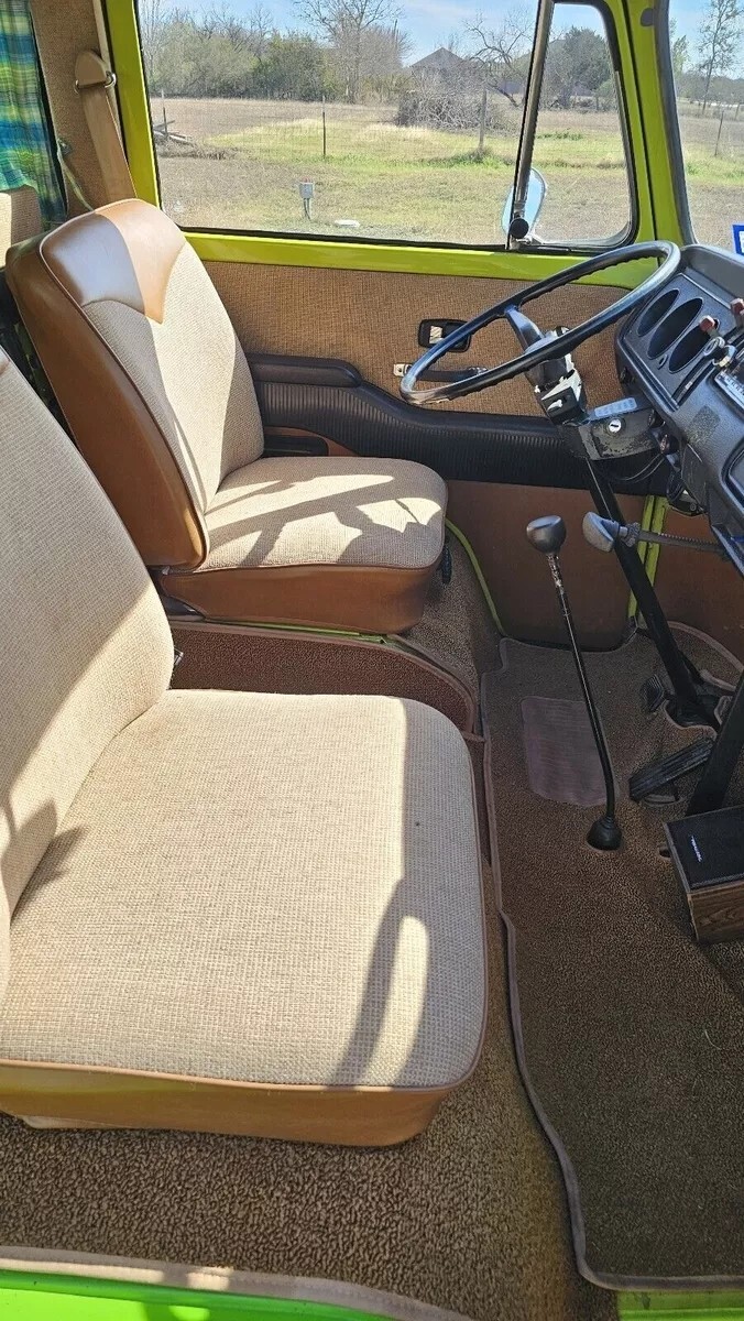 Volkswagen-Transporter-1973-8