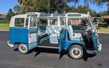 Volkswagen-Type-2-1966-blue-11