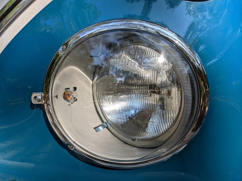 Volkswagen-Type-2-1966-blue-3