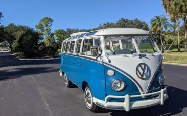Volkswagen-Type-2-1966-blue