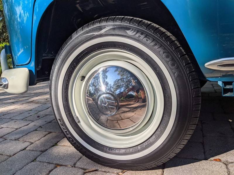 Volkswagen-Type-2-1966-blue-4