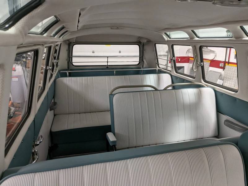 Volkswagen-Type-2-1966-blue-8
